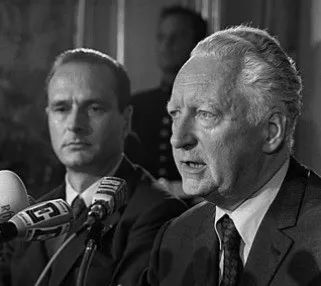 1673235230733462.jpg 0.jpg