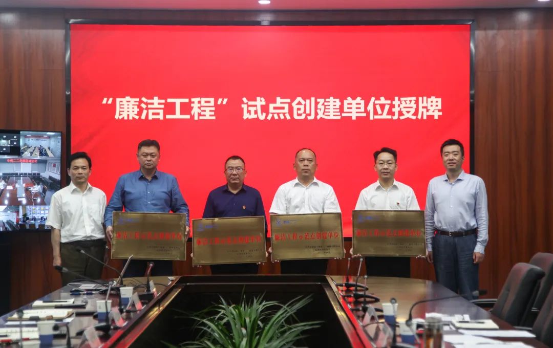 1681949665809680.jpg 00.jpg