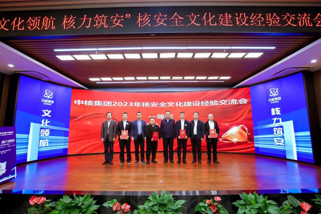 1682313037631913.jpg 00.jpg