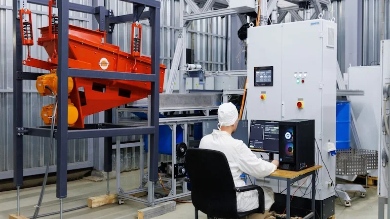 俄罗斯测试新型固体放射性废物分拣机器人