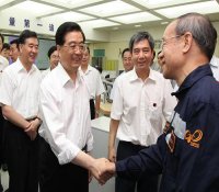 胡锦涛考察大亚湾核电站 强调要积极发展核电